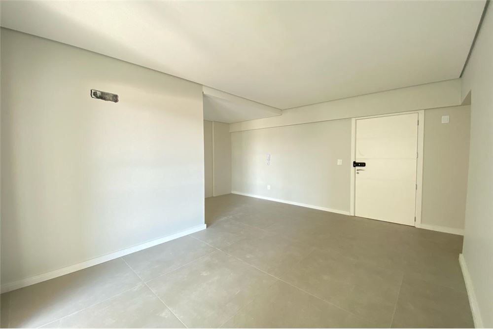 Apartamento à venda com 2 quartos, 85m² - Foto 7