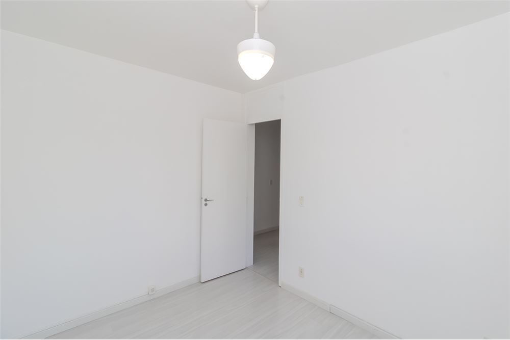 Apartamento à venda com 3 quartos, 70m² - Foto 3