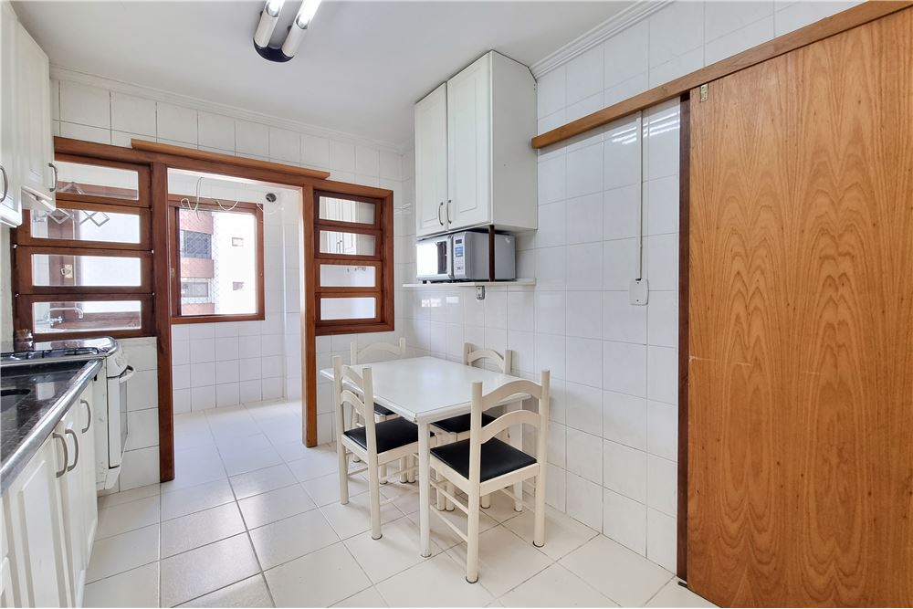 Apartamento à venda com 2 quartos, 107m² - Foto 10