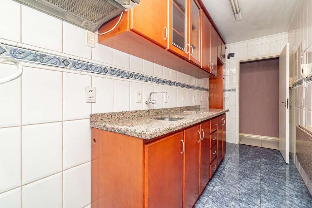 Apartamento à venda com 2 quartos, 85m² - Foto 18