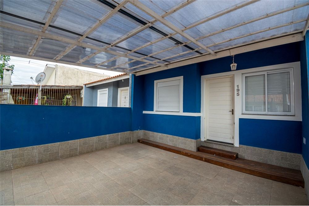 Casa à venda com 2 quartos, 50m² - Foto 1