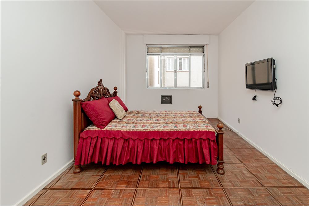 Apartamento à venda com 3 quartos, 187m² - Foto 13