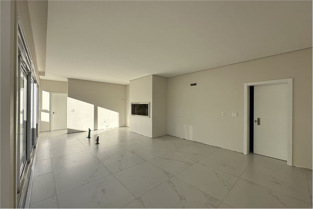 Casa à venda com 3 quartos, 227m² - Foto 5