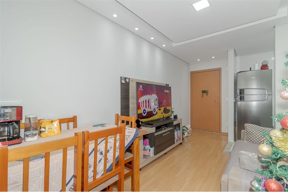 Apartamento à venda com 2 quartos, 60m² - Foto 4