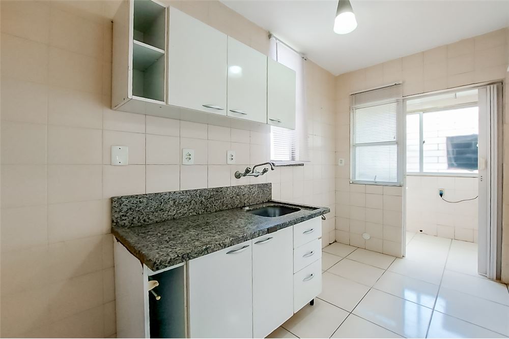 Apartamento à venda com 2 quartos, 125m² - Foto 2