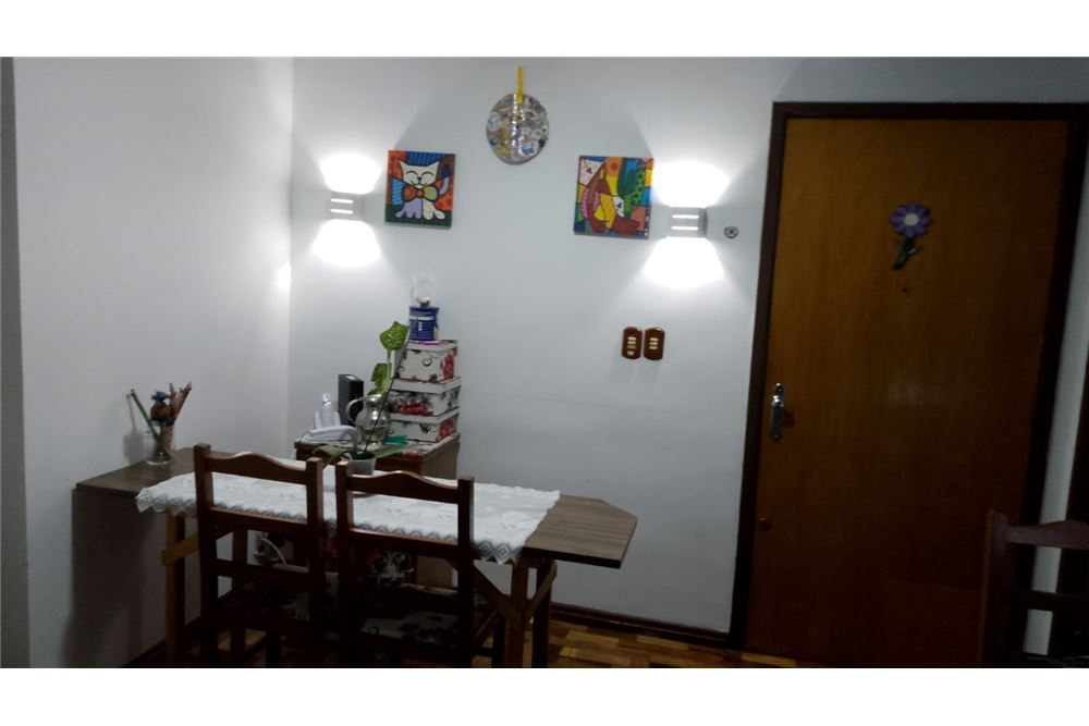 Apartamento à venda com 3 quartos, 80m² - Foto 4