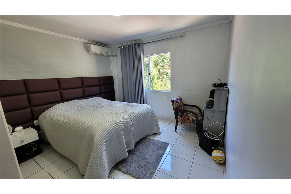 Apartamento à venda com 3 quartos, 129m² - Foto 2