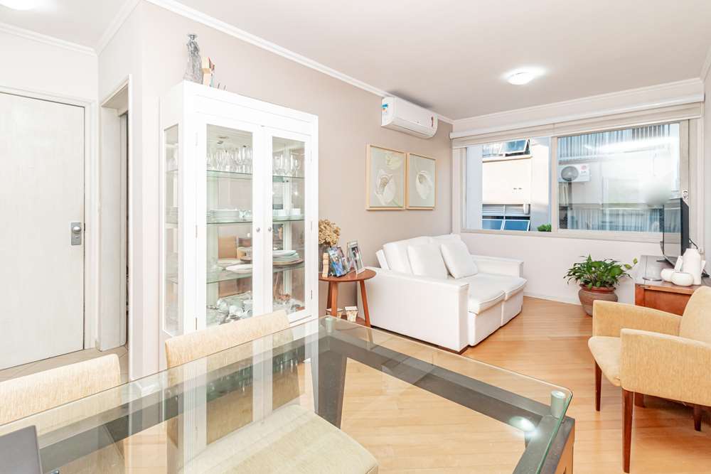 Apartamento à venda com 2 quartos, 67m² - Foto 1