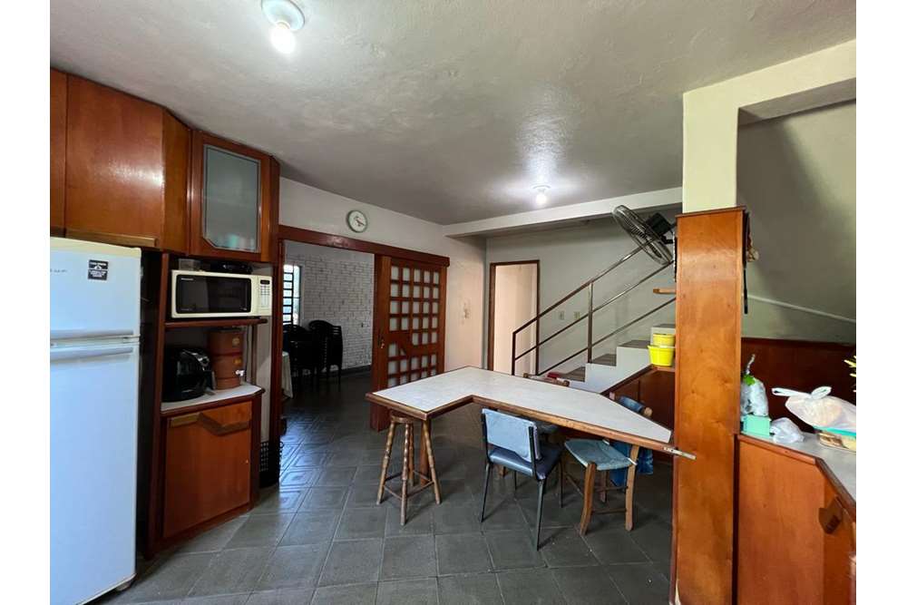 Casa à venda com 3 quartos, 207m² - Foto 5