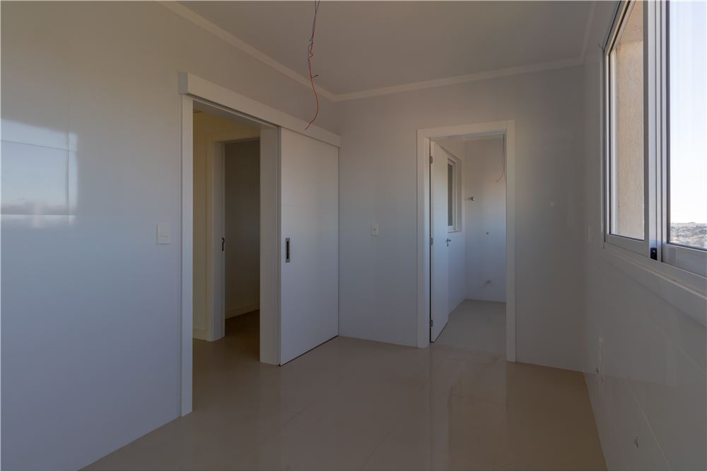 Apartamento à venda com 3 quartos, 134m² - Foto 13