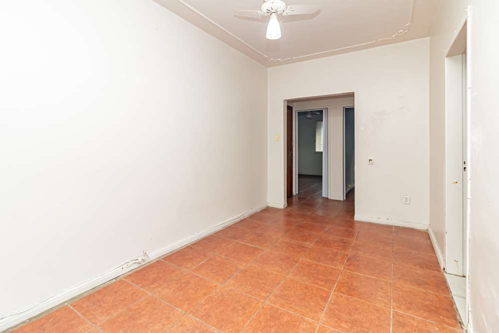 Apartamento à venda com 2 quartos, 67m² - Foto 8