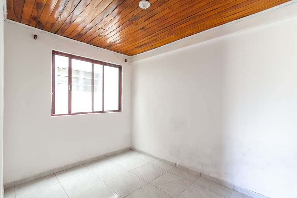 Casa à venda com 4 quartos, 200m² - Foto 10