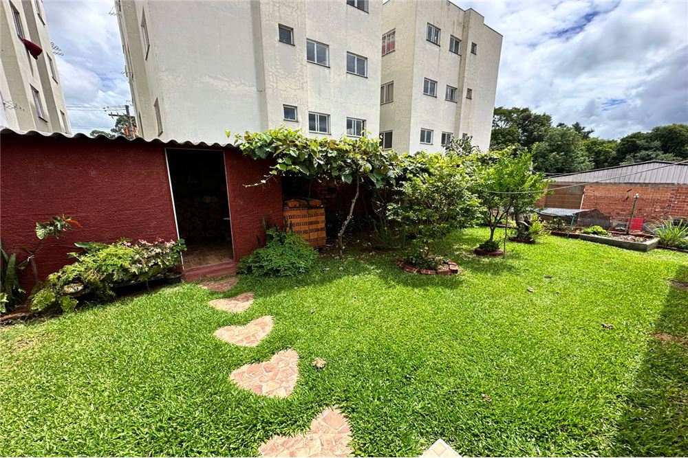 Casa à venda com 1 quarto, 300m² - Foto 5