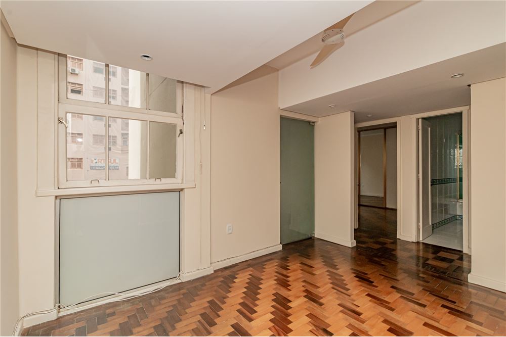 Apartamento à venda com 2 quartos, 150m² - Foto 5