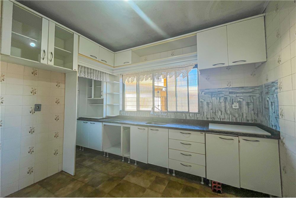 Casa à venda com 4 quartos, 350m² - Foto 16