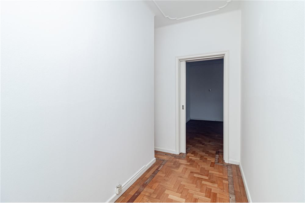 Apartamento à venda com 4 quartos, 185m² - Foto 14