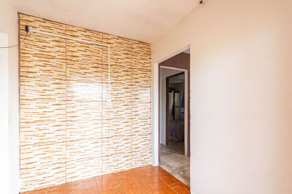 Casa à venda com 2 quartos, 300m² - Foto 10