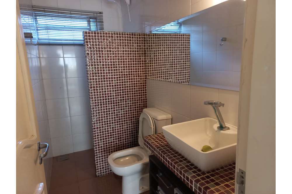 Casa à venda com 4 quartos, 200m² - Foto 16