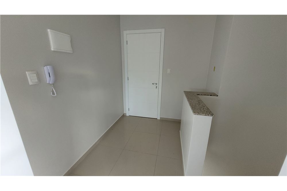 Apartamento à venda com 1 quarto, 180m² - Foto 14