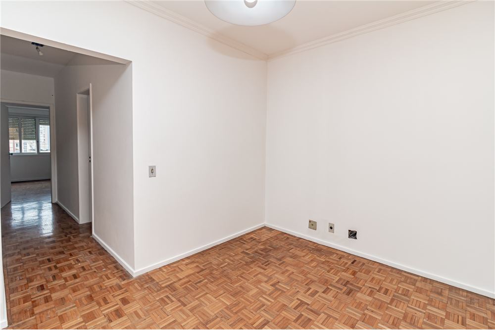 Apartamento à venda com 3 quartos, 105m² - Foto 4