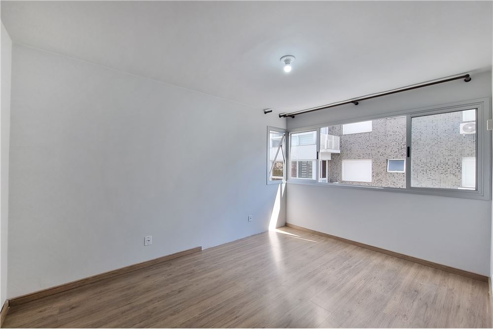 Apartamento à venda com 2 quartos, 106m² - Foto 17