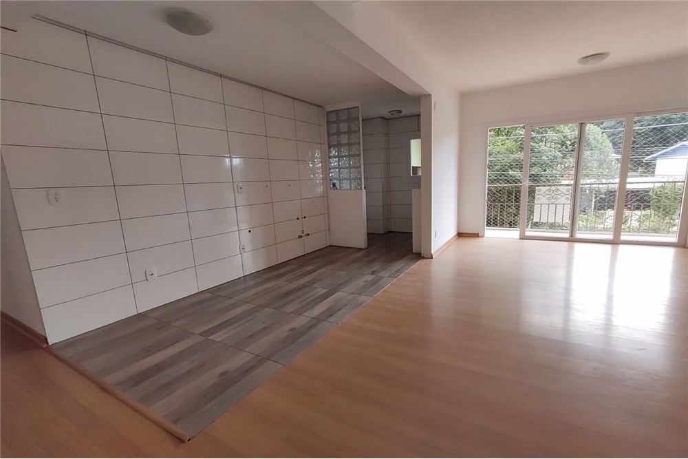 Apartamento à venda com 2 quartos, 93m² - Foto 1