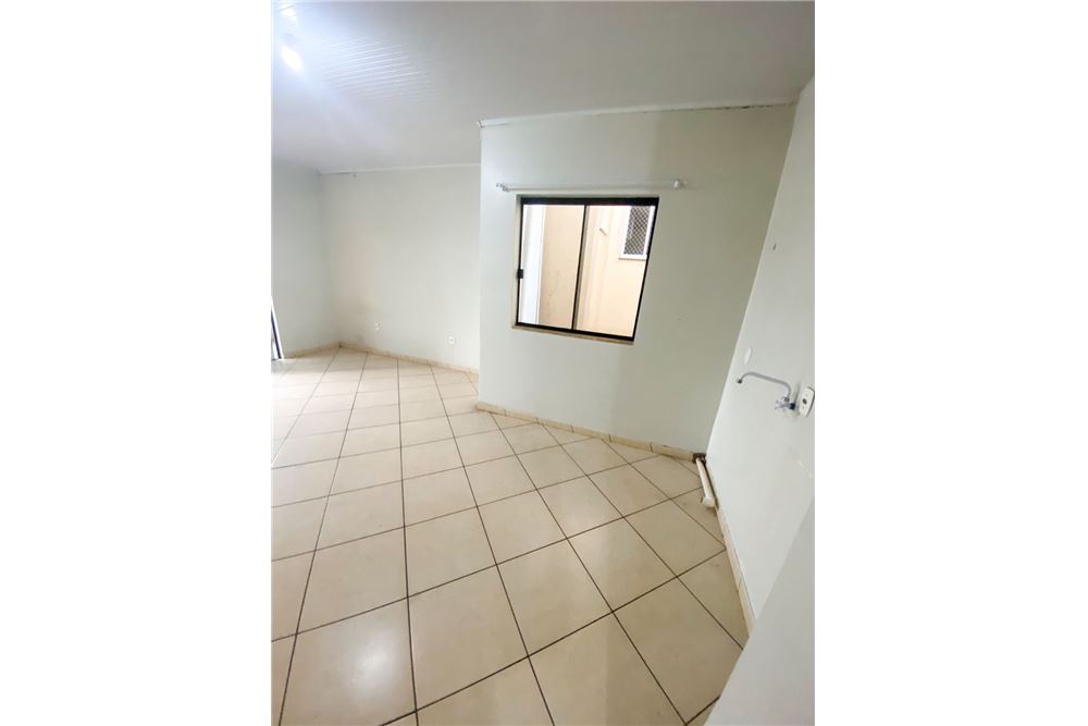 Apartamento para alugar com 3 quartos, 70m² - Foto 4