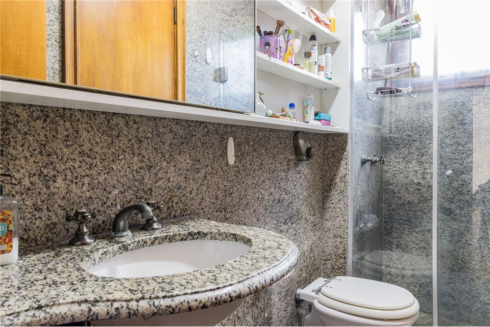 Apartamento à venda com 3 quartos, 258m² - Foto 14