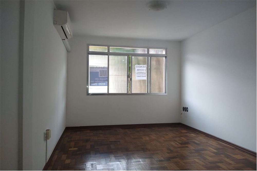 Apartamento à venda com 2 quartos, 64m² - Foto 2