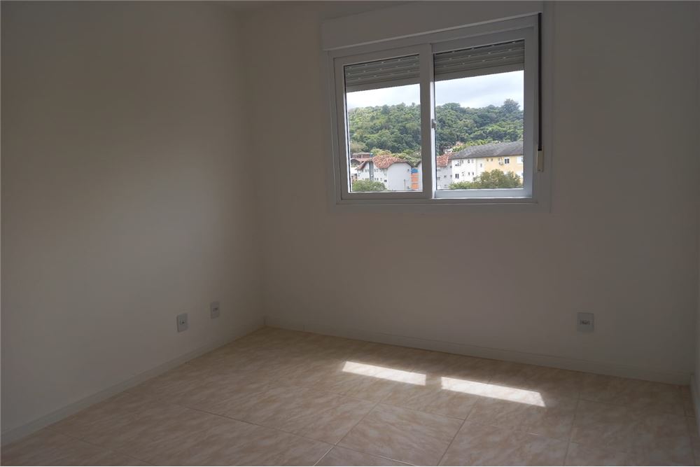 Apartamento à venda com 2 quartos, 86m² - Foto 6