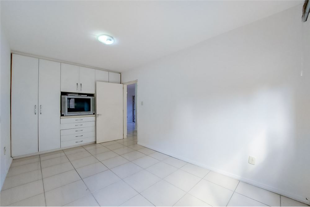 Apartamento à venda com 2 quartos, 125m² - Foto 6