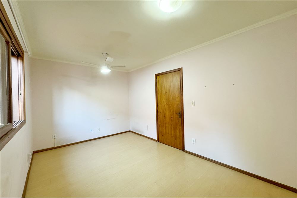 Casa à venda com 3 quartos, 130m² - Foto 10