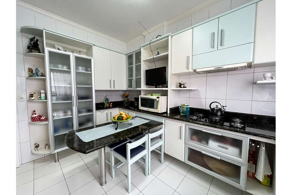 Apartamento à venda com 3 quartos, 236m² - Foto 8