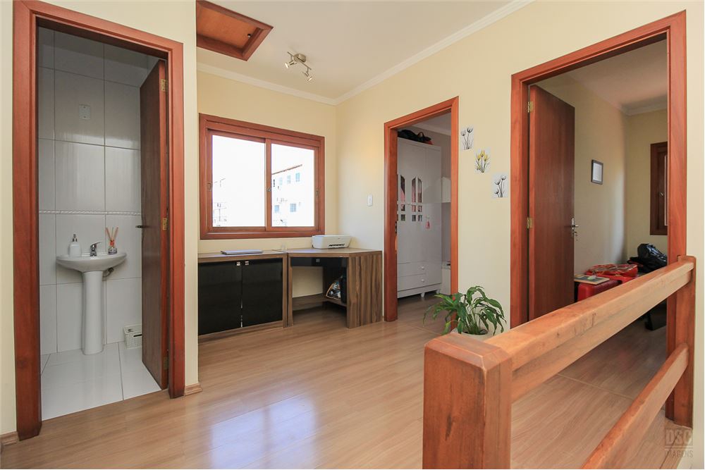 Casa à venda com 3 quartos, 131m² - Foto 12