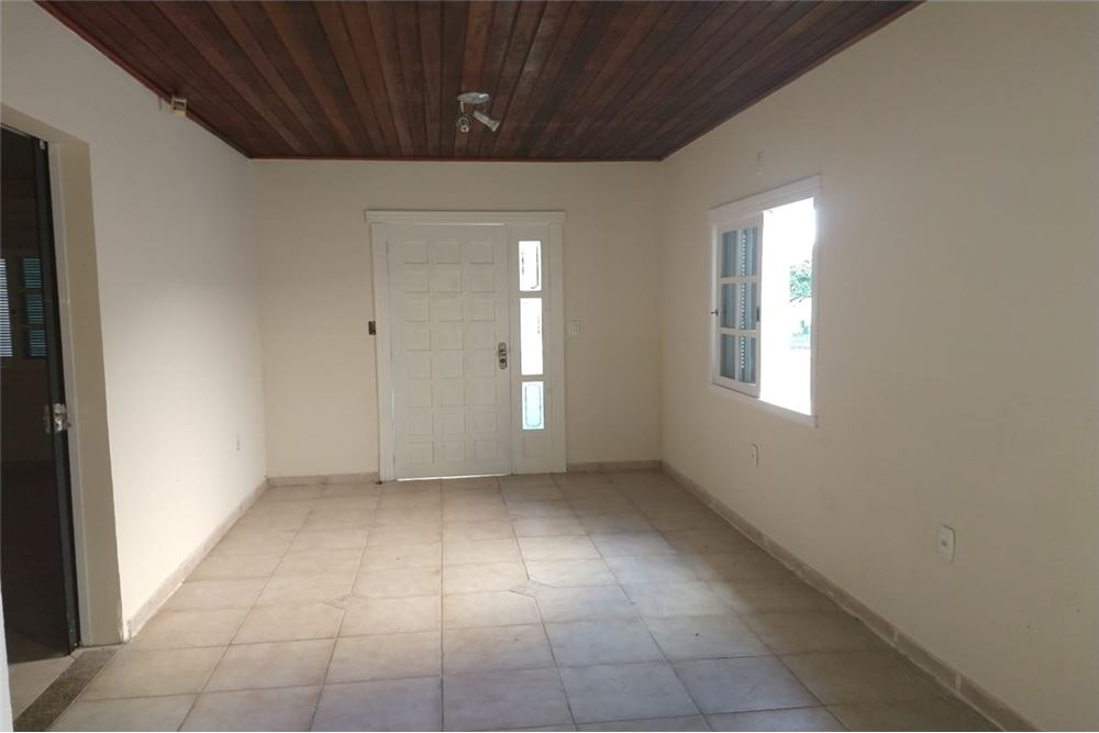 Casa à venda com 3 quartos, 400m² - Foto 5