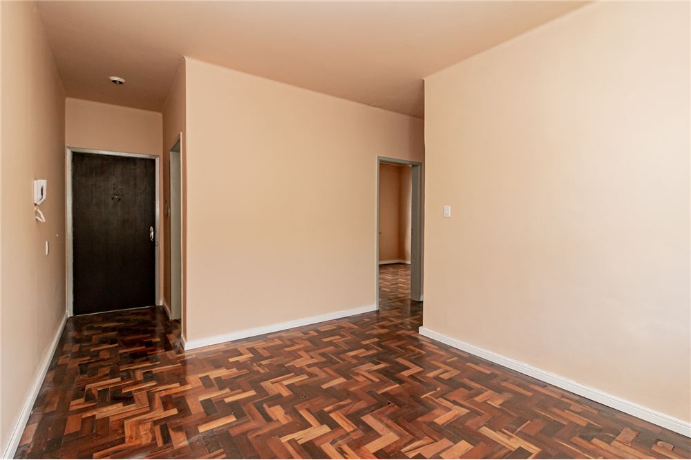 Apartamento à venda com 2 quartos, 61m² - Foto 2