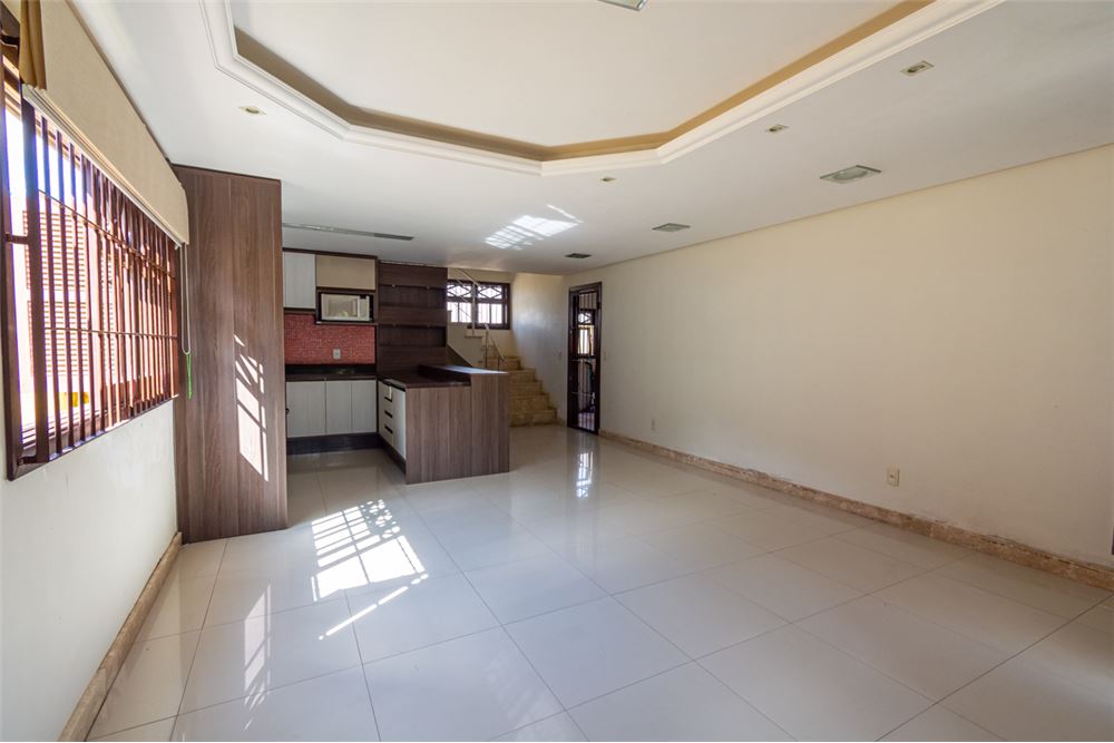 Casa à venda com 2 quartos, 160m² - Foto 5