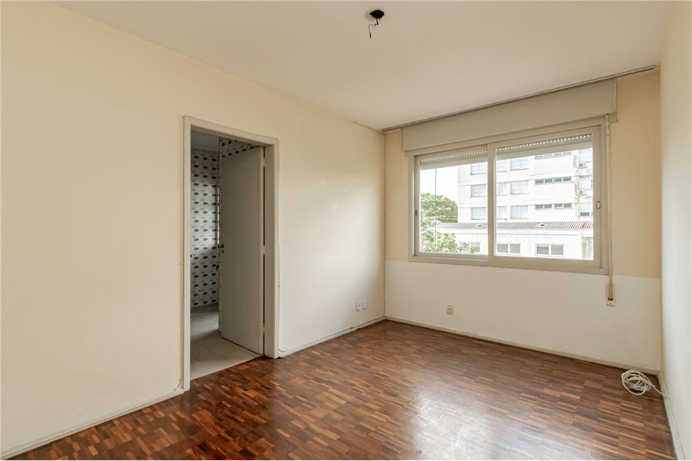 Apartamento à venda com 2 quartos, 69m² - Foto 4