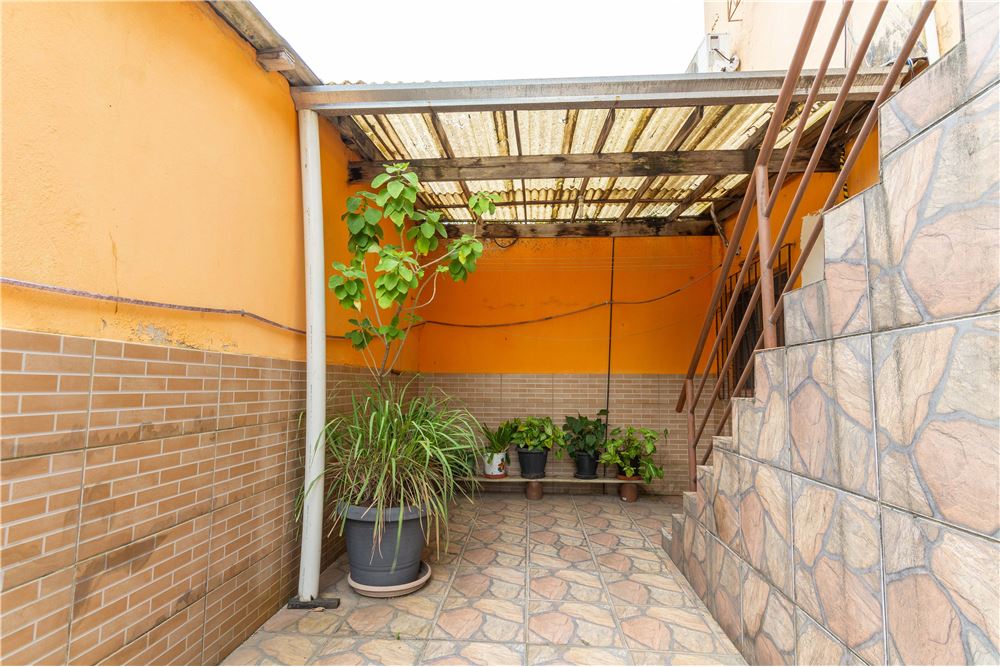 Casa à venda com 5 quartos, 240m² - Foto 22