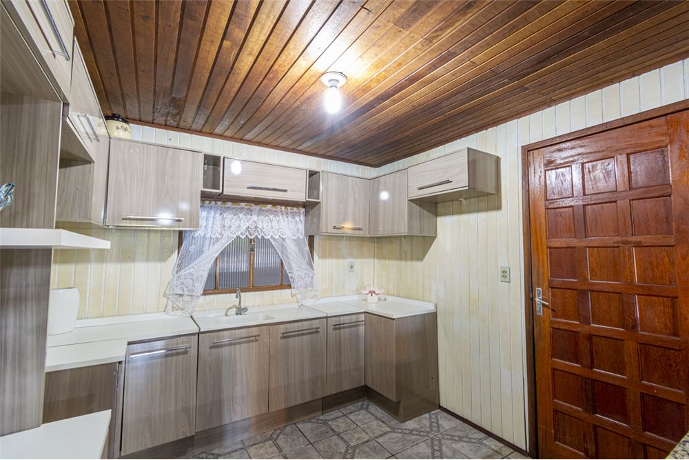 Casa à venda com 4 quartos, 200m² - Foto 6