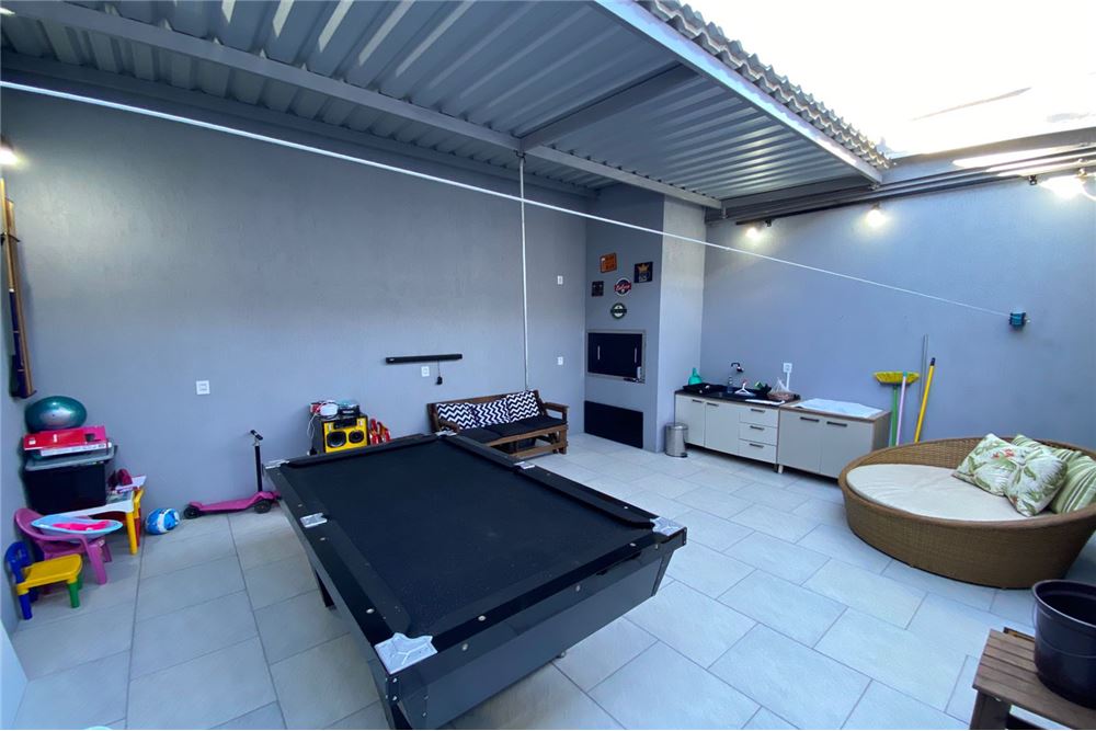 Casa à venda com 1 quarto, 61m² - Foto 5