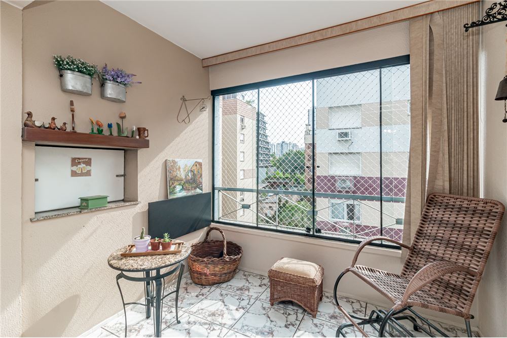 Apartamento à venda com 3 quartos, 126m² - Foto 3