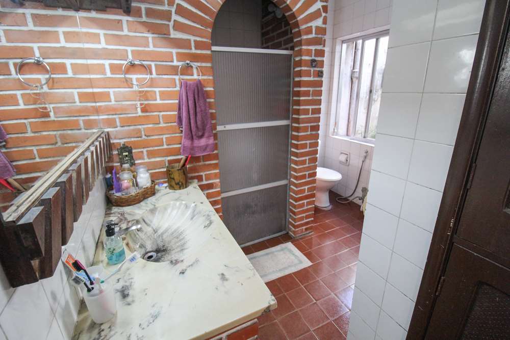 Casa à venda com 3 quartos, 266m² - Foto 6