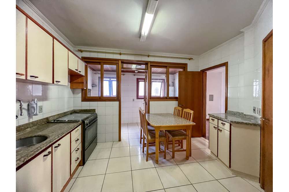 Apartamento à venda com 3 quartos, 144m² - Foto 11