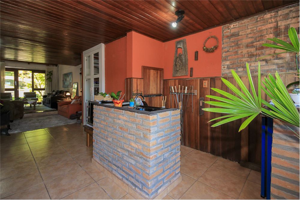 Casa de Condomínio à venda com 3 quartos, 220m² - Foto 8