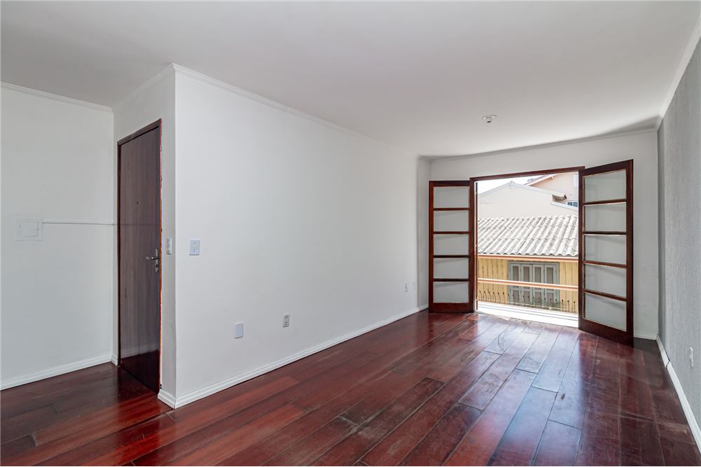 Apartamento à venda com 2 quartos, 70m² - Foto 5