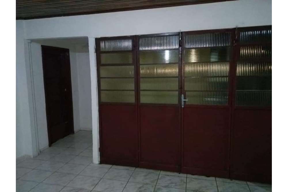 Casa à venda com 4 quartos, 200m² - Foto 20