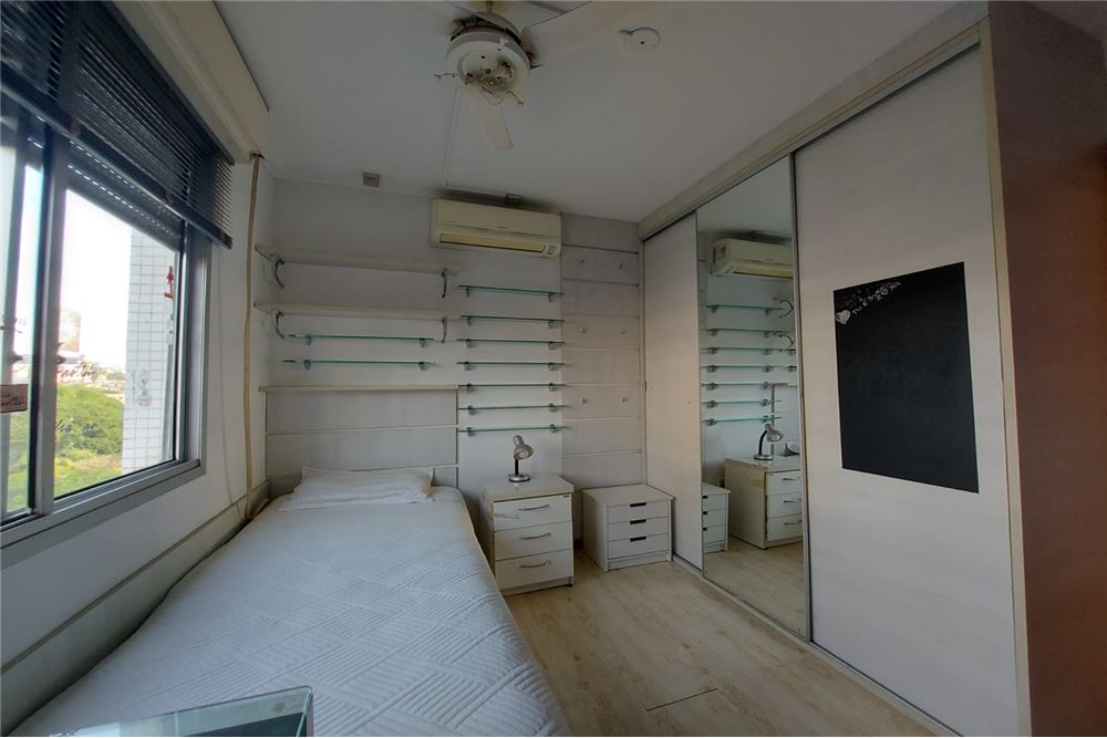 Apartamento à venda com 4 quartos, 250m² - Foto 11