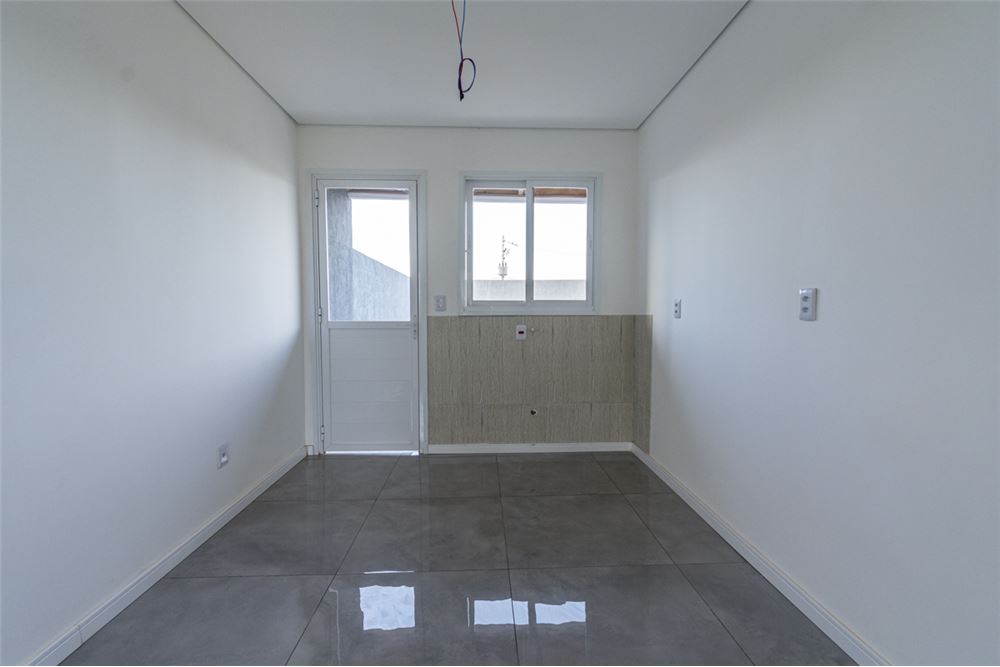 Casa à venda com 3 quartos, 96m² - Foto 8