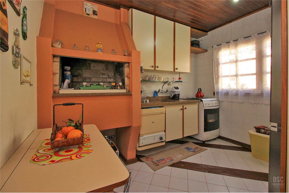 Apartamento à venda com 3 quartos, 204m² - Foto 9